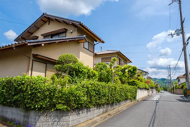 親が住む実家は将来どうする？空き家になる前に家族で話しておきたいこと