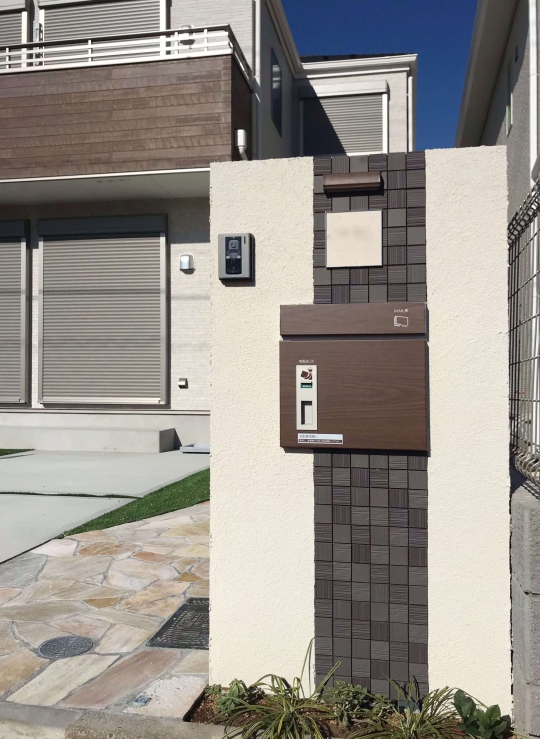 株式会社フロンティア建設の宅配ボックスの事例