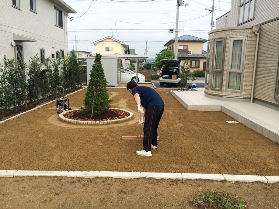 庭の整地